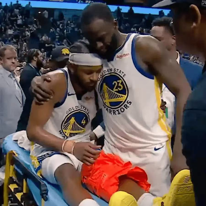 勇士小阵容战术致球员高负荷伤病频发 穆迪左膝