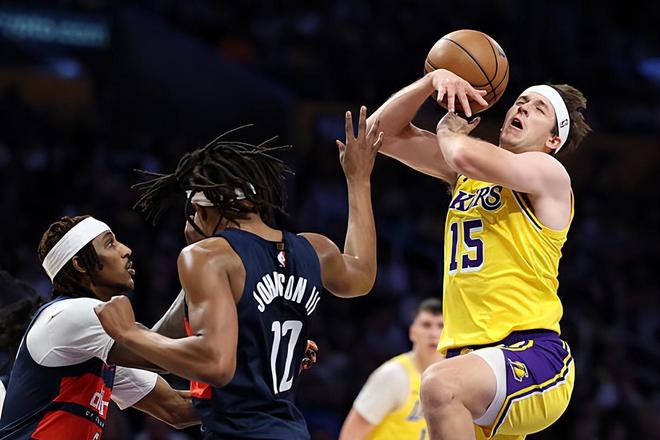 湖人轻取奇才三连胜，里夫斯数据亮眼但表现欠